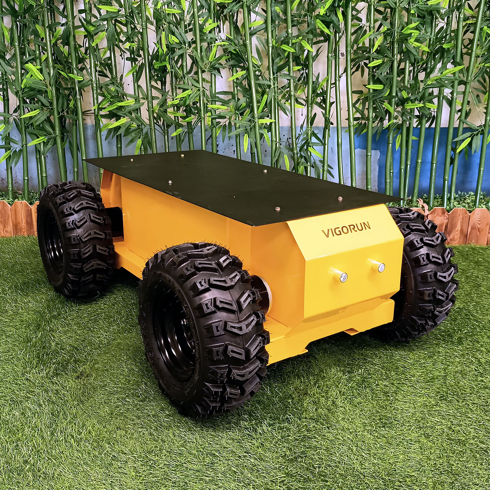Remote Control Narrow Robot Platform Chassis with Anti-Slip Tubeless Tires (RWC200) - Image 6